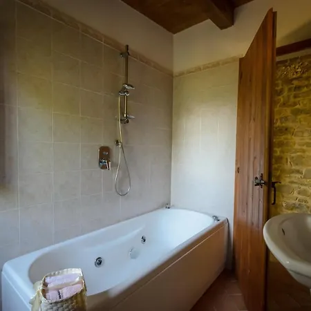 Poloturisticoumbria Casale In Esclusiva Con Piscina Casa de Campo